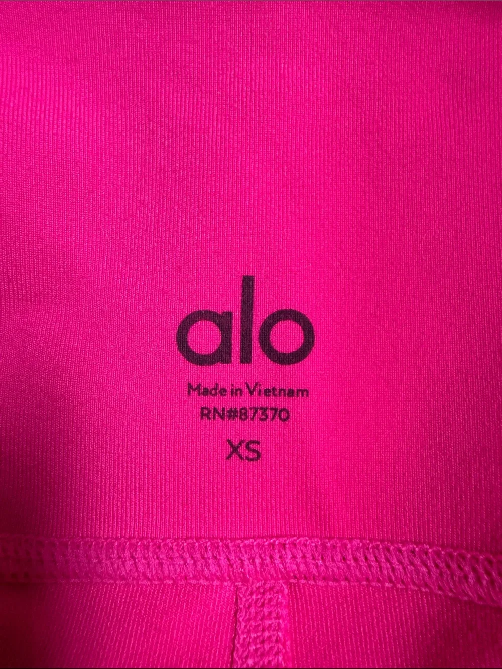ALO Yoga Women’s Bright Pink High-Waist Leggings